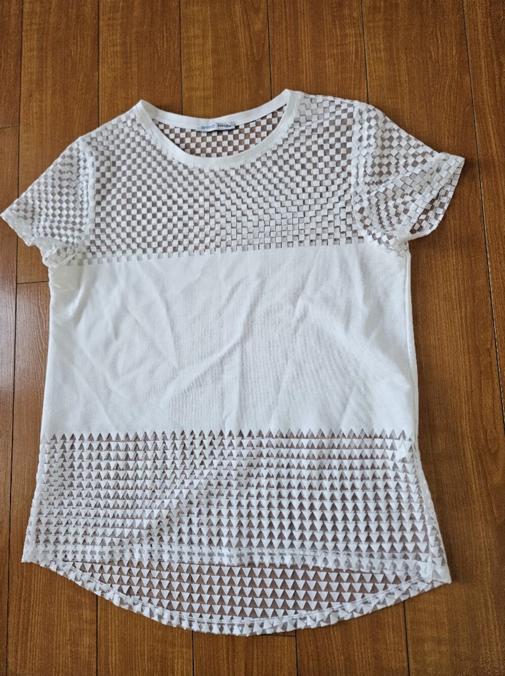 NEVER WORN Zara White Short Sleeve Top with Geometric Mesh Panels Sz Medium M